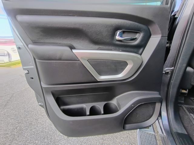 Used 2016 Nissan Titan SV AWD/4WD image 64