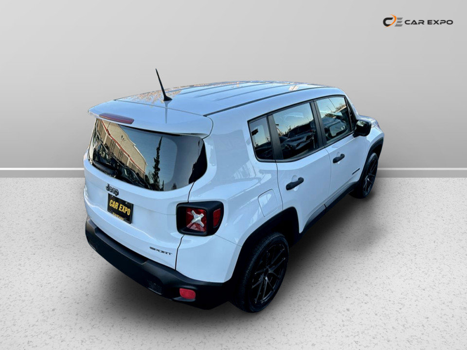 Used 2015 Jeep Renegade Sport image 16