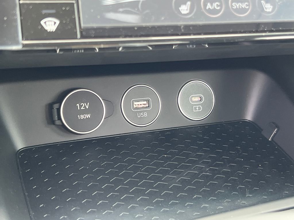 New 2026 Genesis G70 2.5T RWD image 26