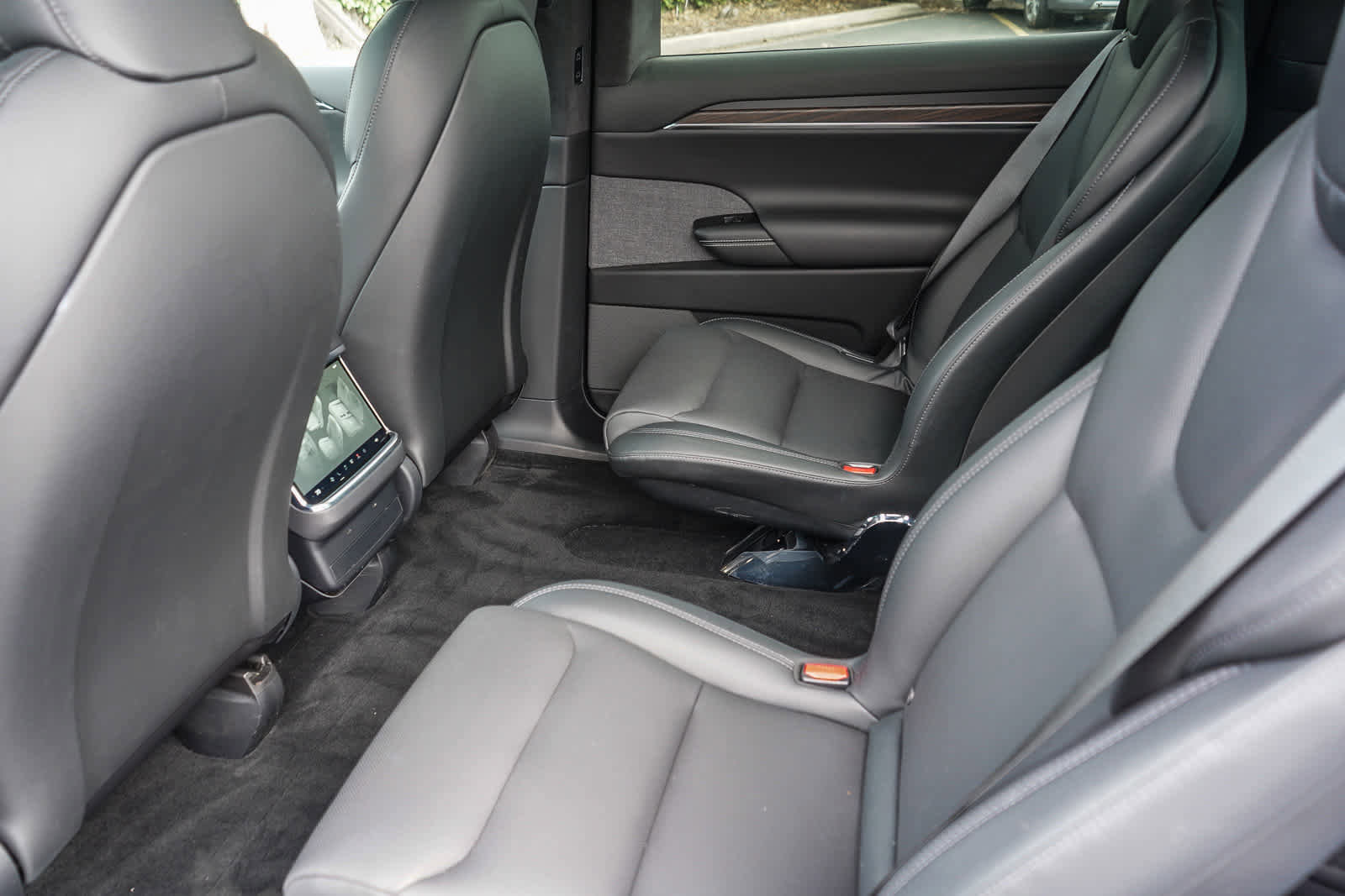 Used 2023 Tesla Model X image 17