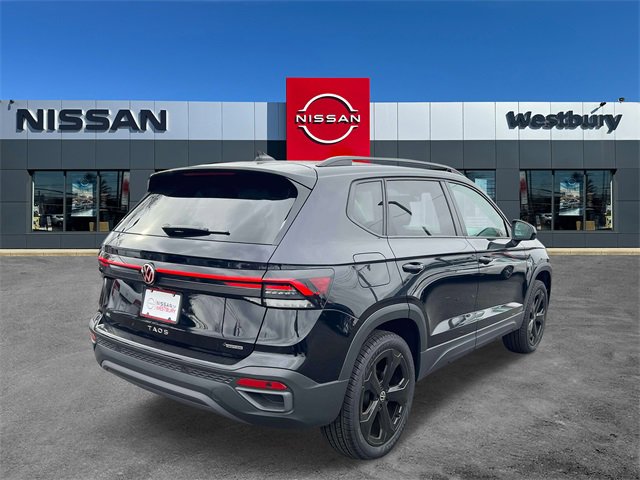 Used 2025 Volkswagen Taos SE image 6