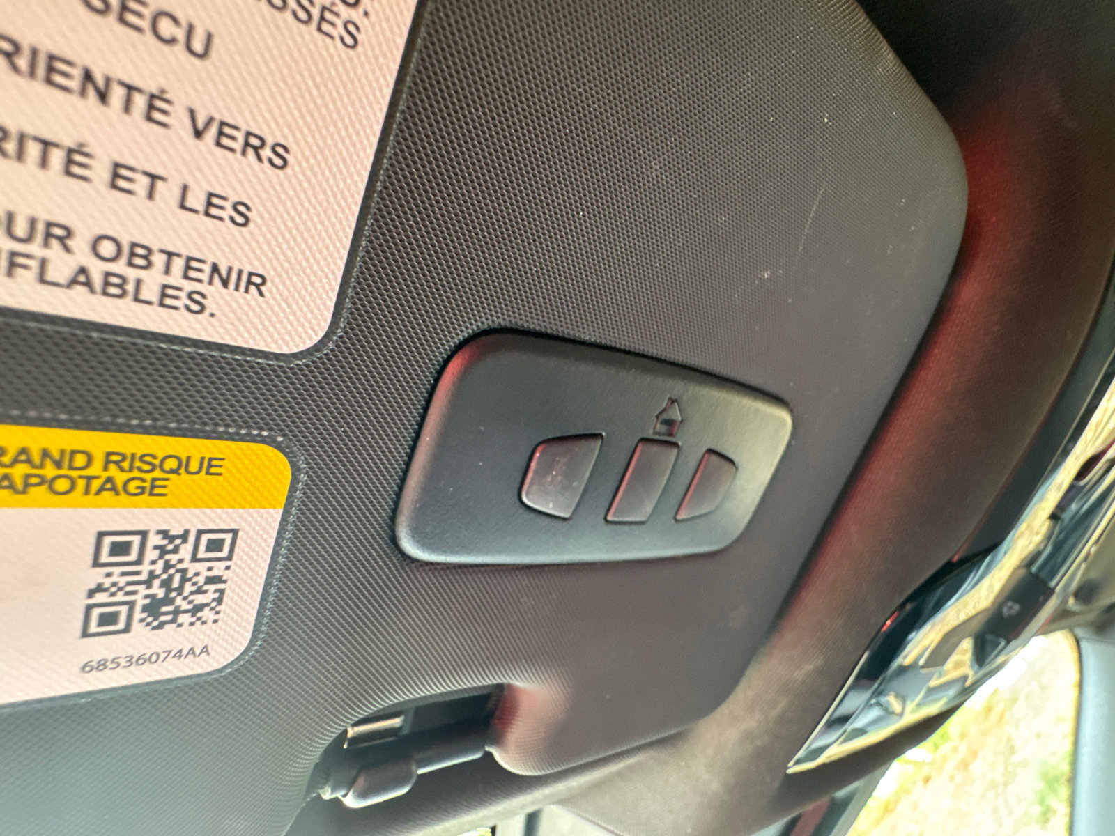 Used 2025 Dodge Hornet R/T w/ R/T Plus Package image 29