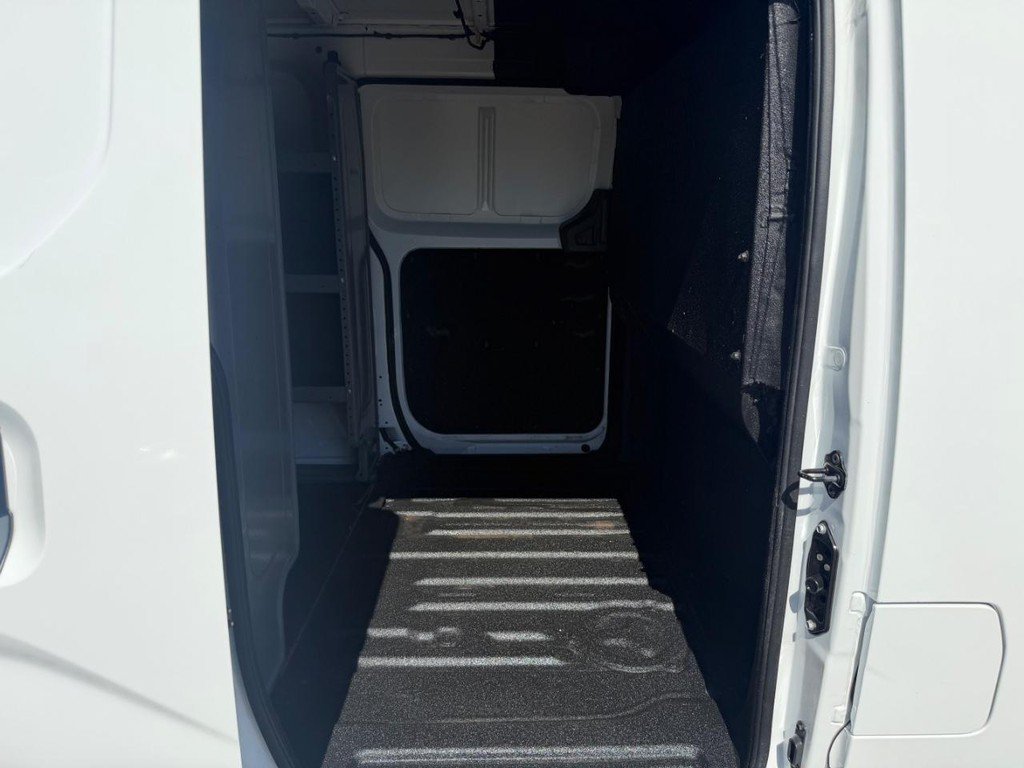 Used 2021 Nissan NV200 S FWD image 18