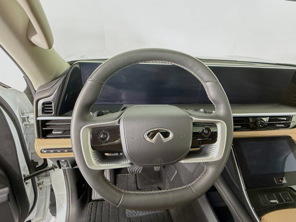 Used 2025 INFINITI QX80 Luxe w/ Exterior Package AWD/4WD image 12