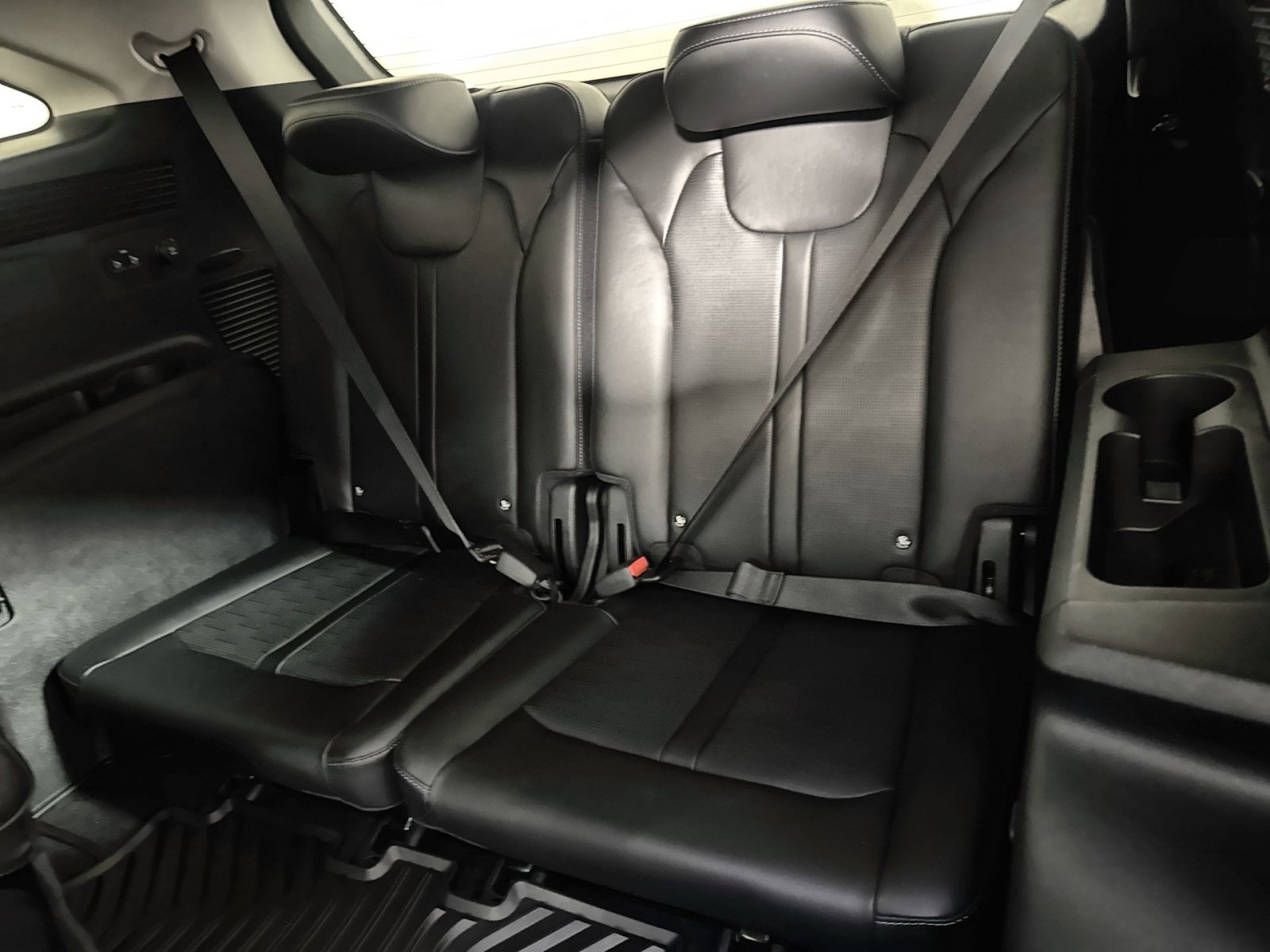Used 2025 Kia Sorento SX AWD/4WD image 26