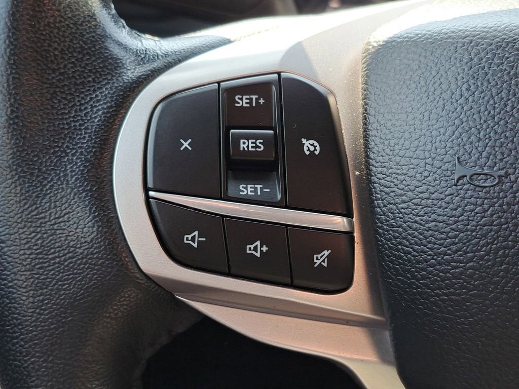 Used 2022 Ford Explorer XLT image 18