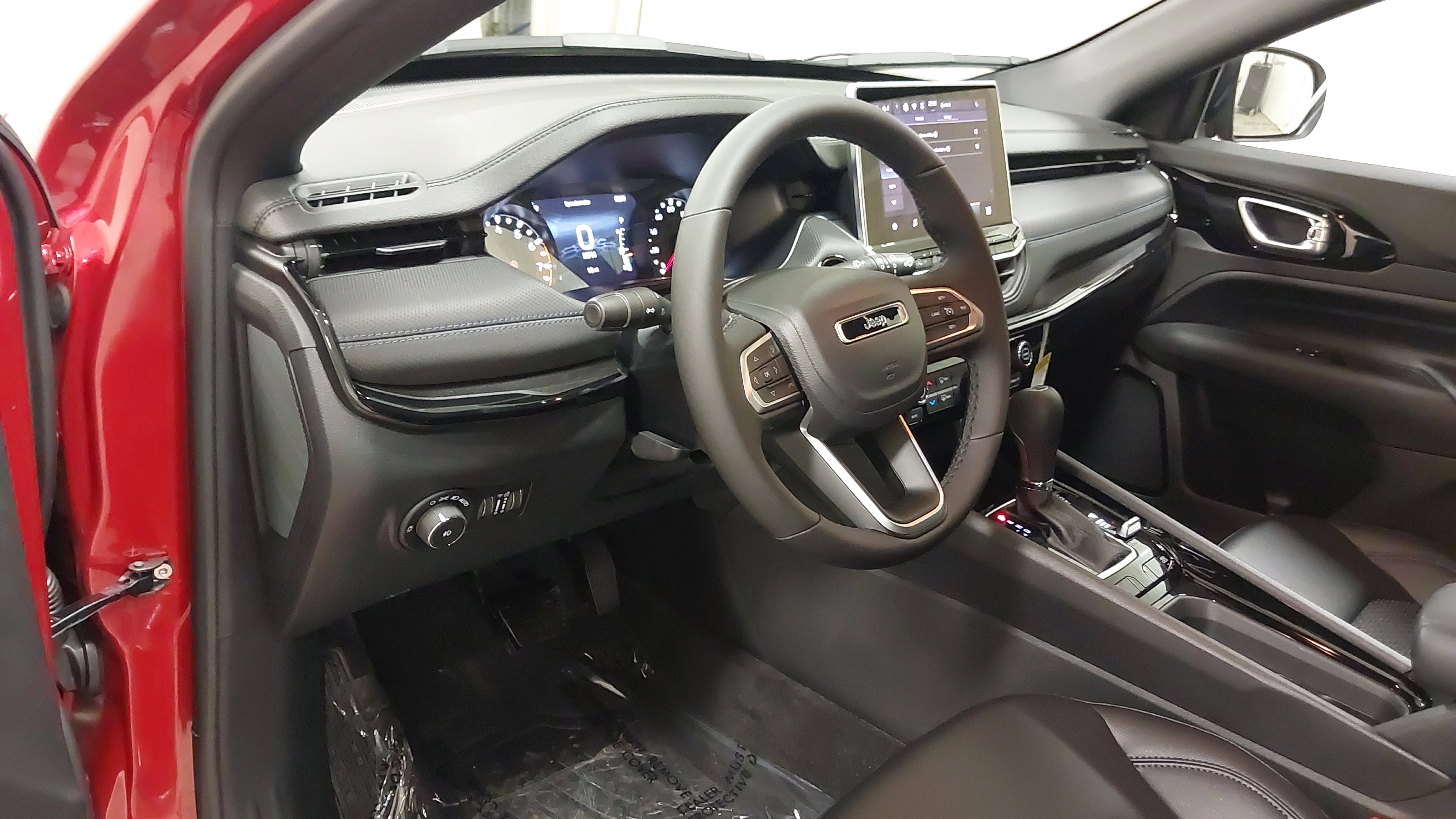 New 2026 Jeep Compass Latitude image 17