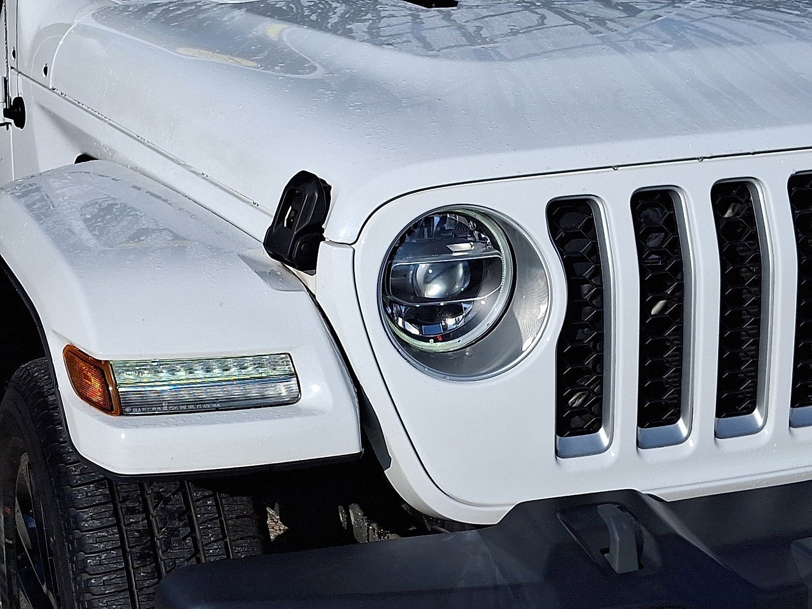 Certified 2021 Jeep Wrangler Unlimited Sahara w/ Cold Weather Group image 9