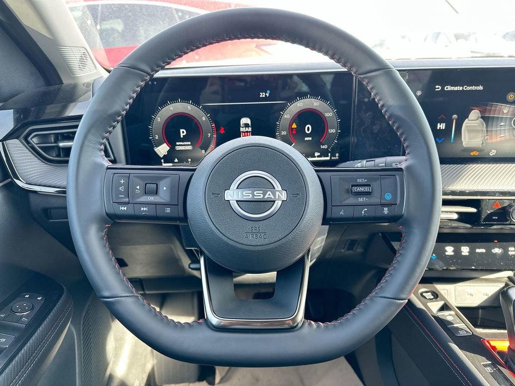 Certified 2025 Nissan Kicks SR image 25