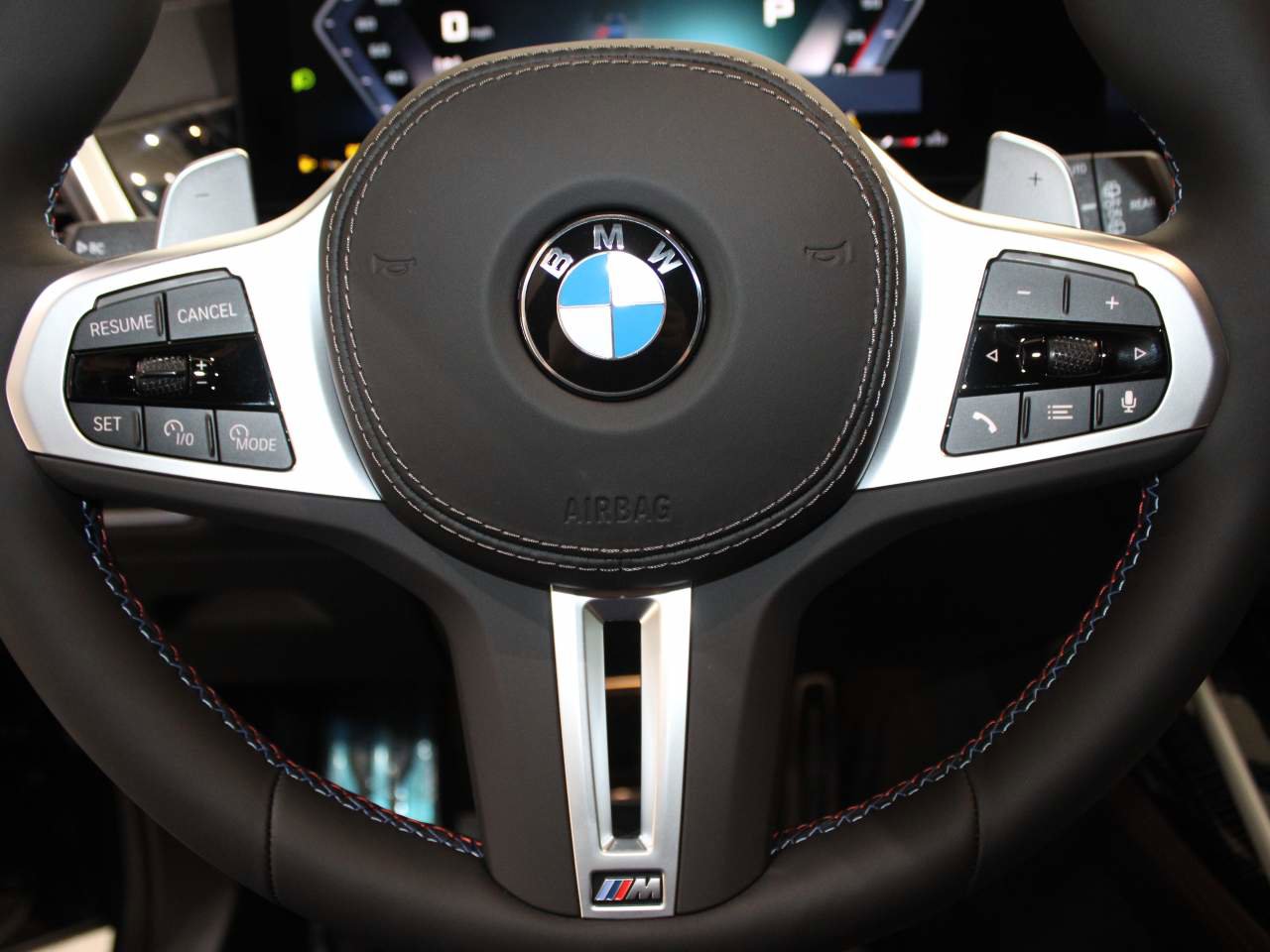 New 2026 BMW X7 M60i image 23