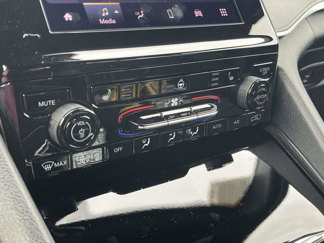 New 2025 Jeep Grand Cherokee Laredo X w/ Luxury Tech Group I image 23