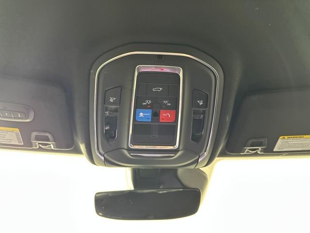 Used 2022 Jeep Grand Cherokee Trailhawk AWD/4WD image 24