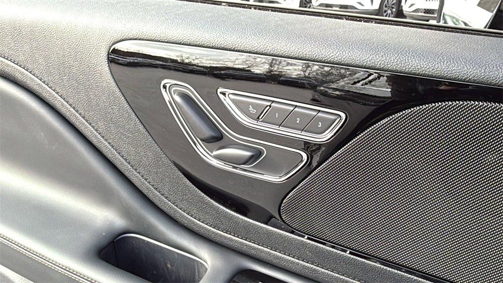 New 2026 Lincoln Aviator AWD image 27