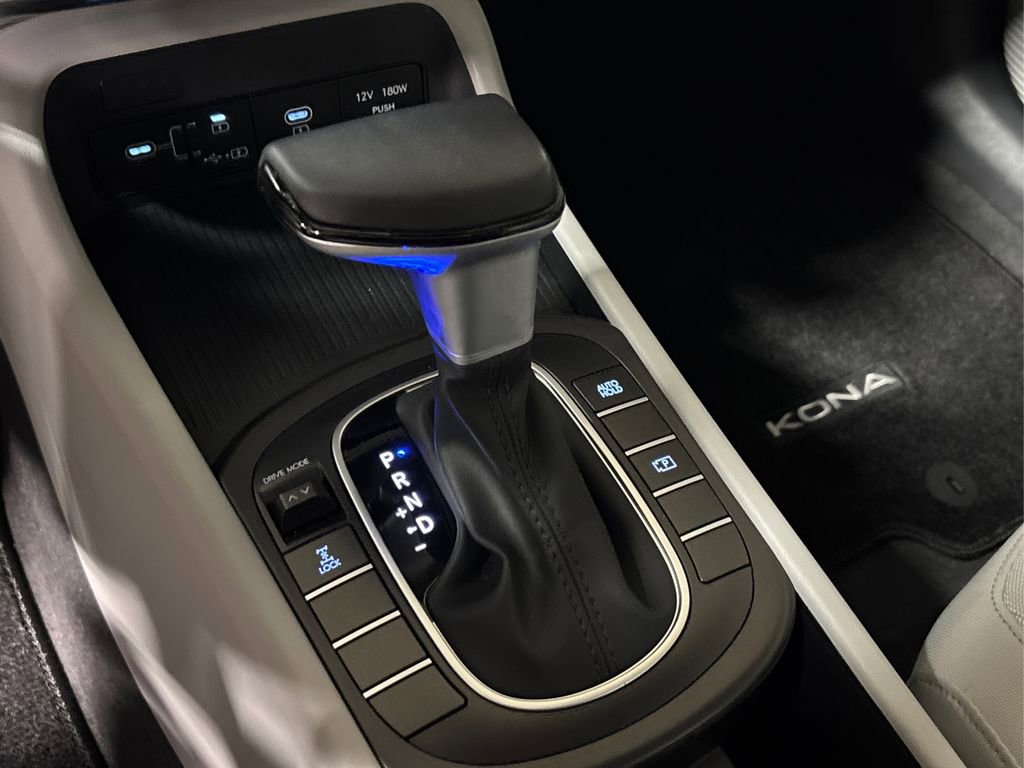 Used 2024 Hyundai Kona SEL image 29