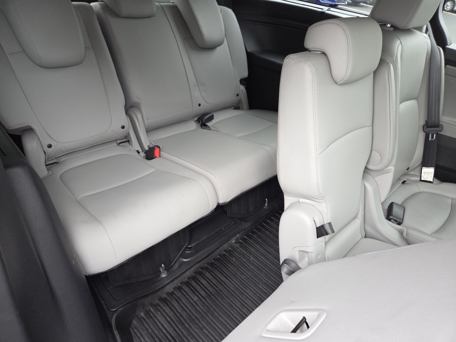 Used 2018 Honda Odyssey Touring image 30