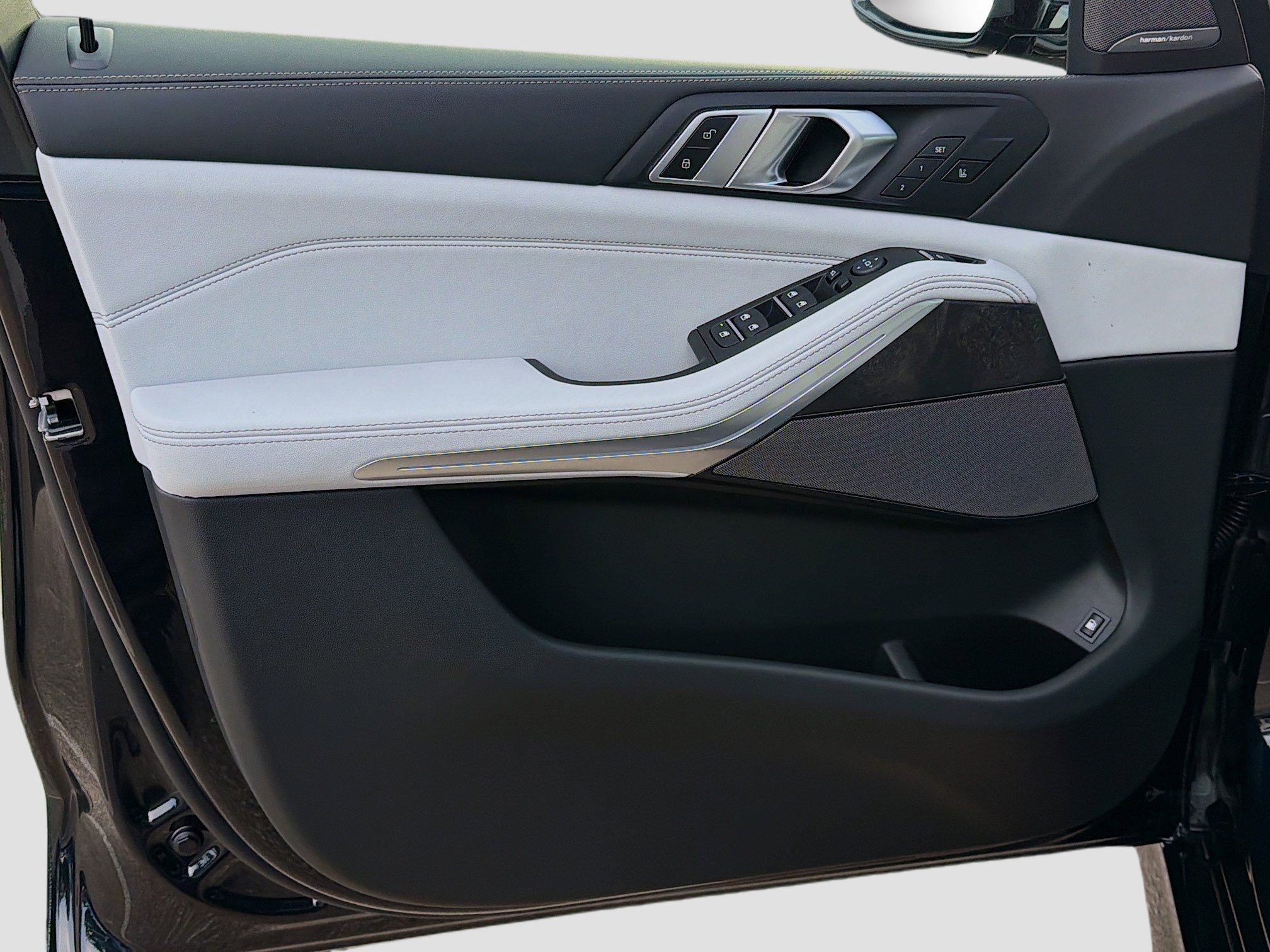 New 2026 BMW X5 xDrive50e w/ Executive Package image 22