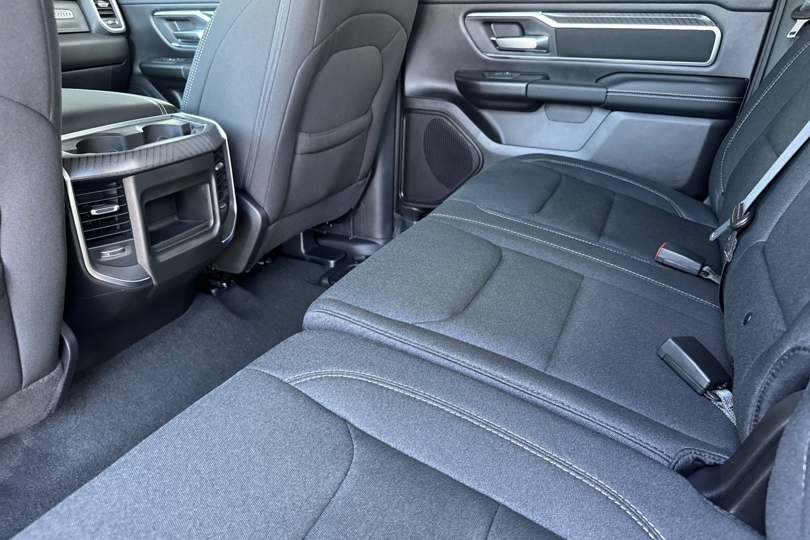 New 2027 RAM 1500 4x4 Crew Cab image 11
