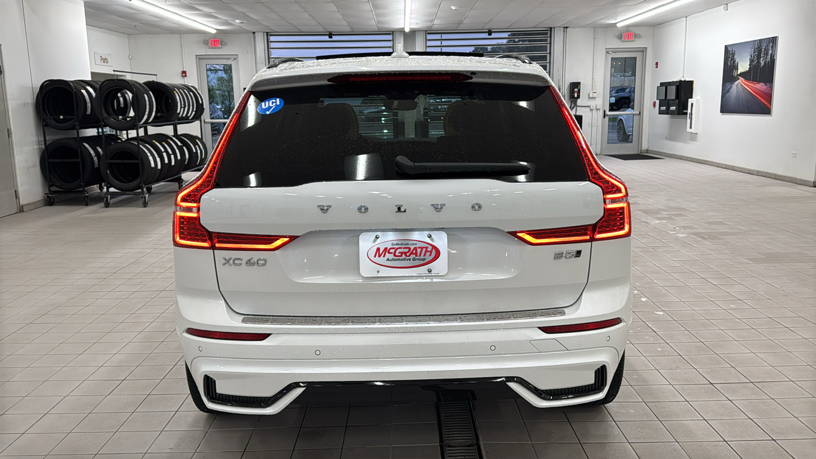 Used 2024 Volvo XC60 B5 Ultimate w/ Protection Package Premier AWD/4WD image 6