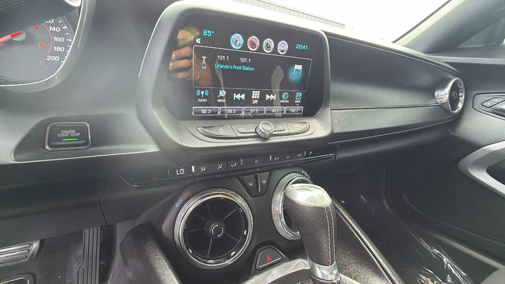 Used 2016 Chevrolet Camaro SS RWD image 20