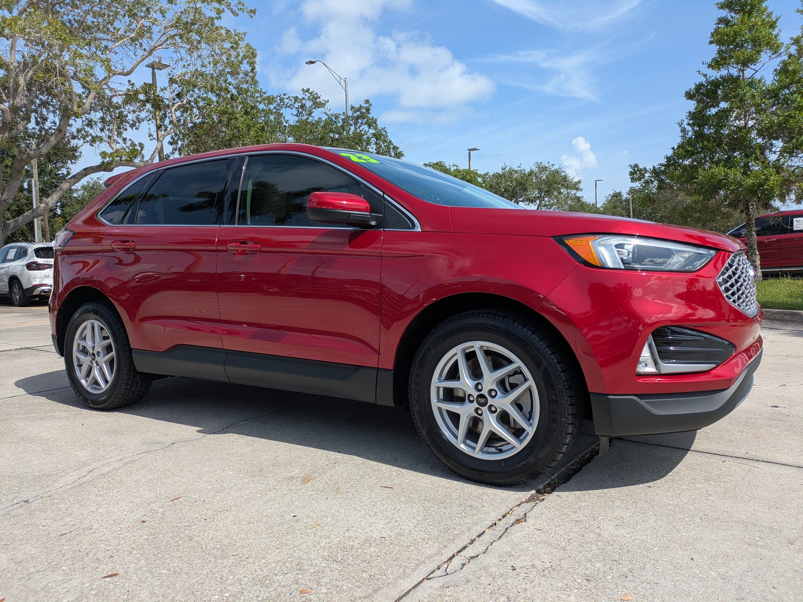 Certified 2023 Ford Edge SEL w/ Convenience Package AWD/4WD image 2