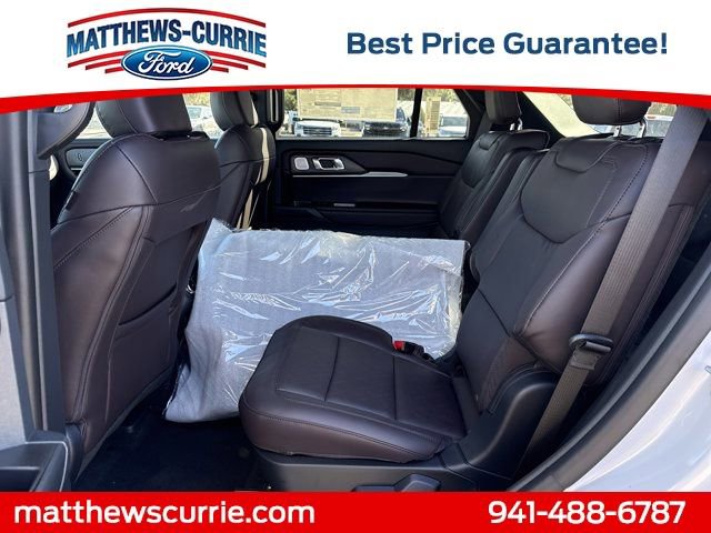 New 2026 Ford Explorer Platinum image 12