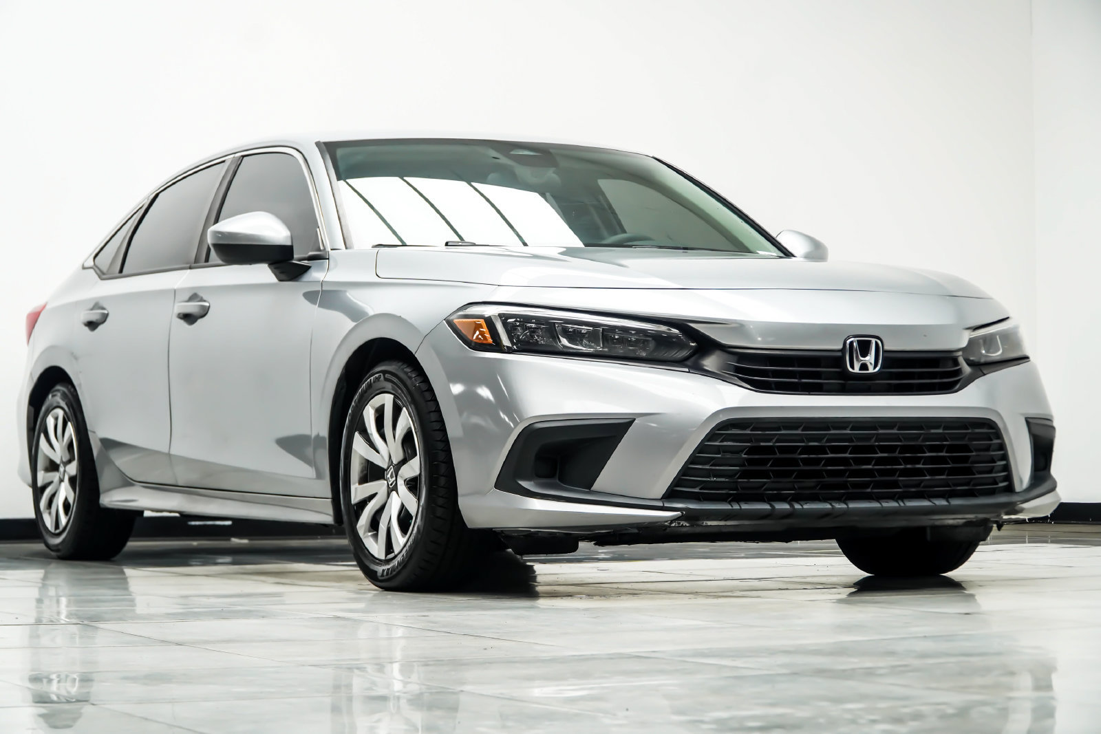 Used 2022 Honda Civic LX image 5