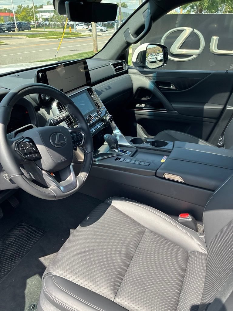 New 2026 Lexus LX 700h Luxury AWD/4WD image 12
