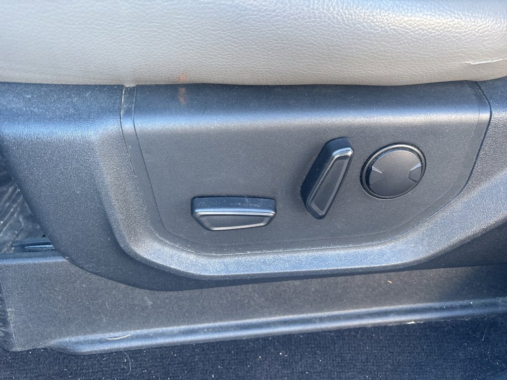 Used 2019 Ford F150 Lariat image 15