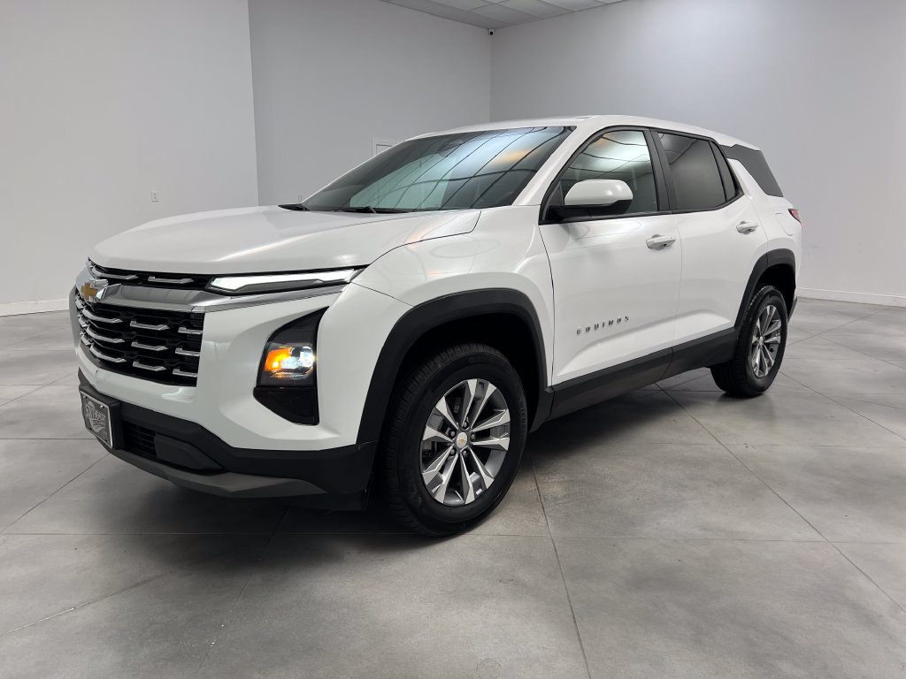 Used 2025 Chevrolet Equinox LT AWD/4WD image 4