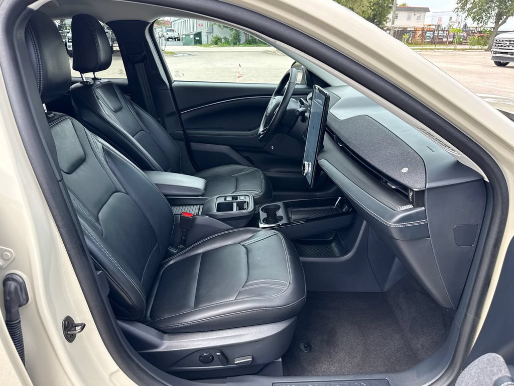 Certified 2025 Ford Mustang Mach-E Premium RWD image 29