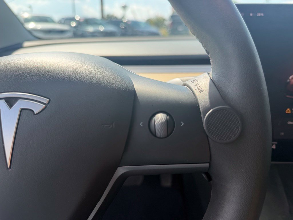 Used 2023 Tesla Model 3 Standard Range RWD image 19