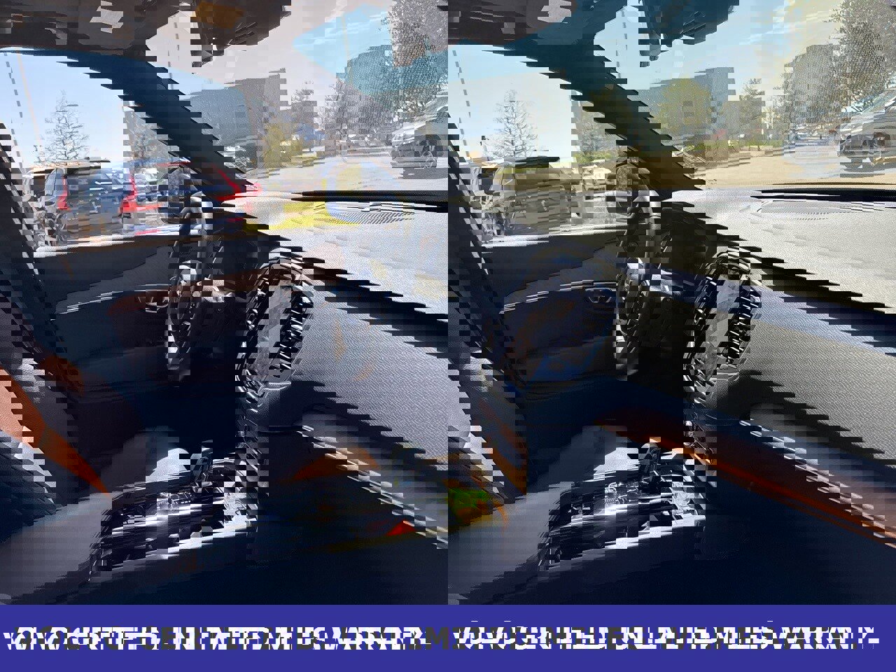 Certified 2023 Volvo XC90 T8 Plus w/ Protection Package Premier image 17