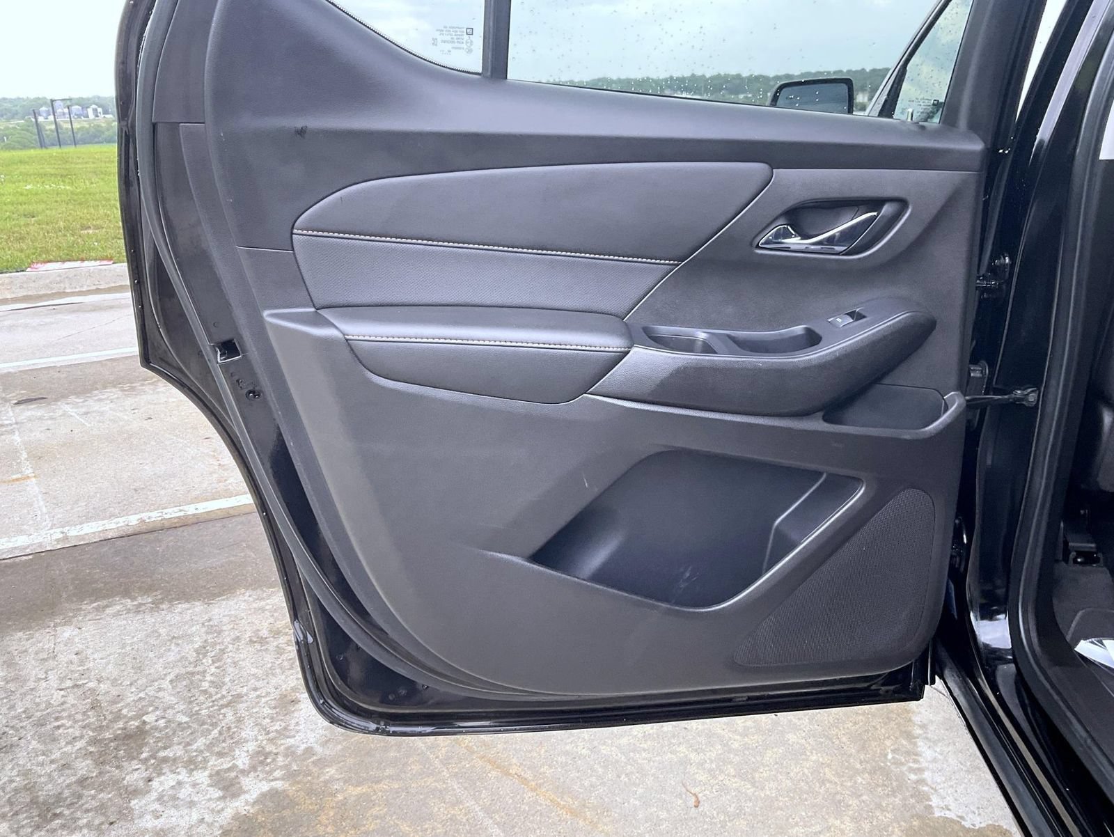 Used 2021 Chevrolet Traverse Premier w/ Redline Edition AWD/4WD image 18
