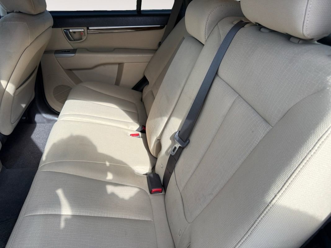 Used 2011 Hyundai Santa Fe GLS image 13