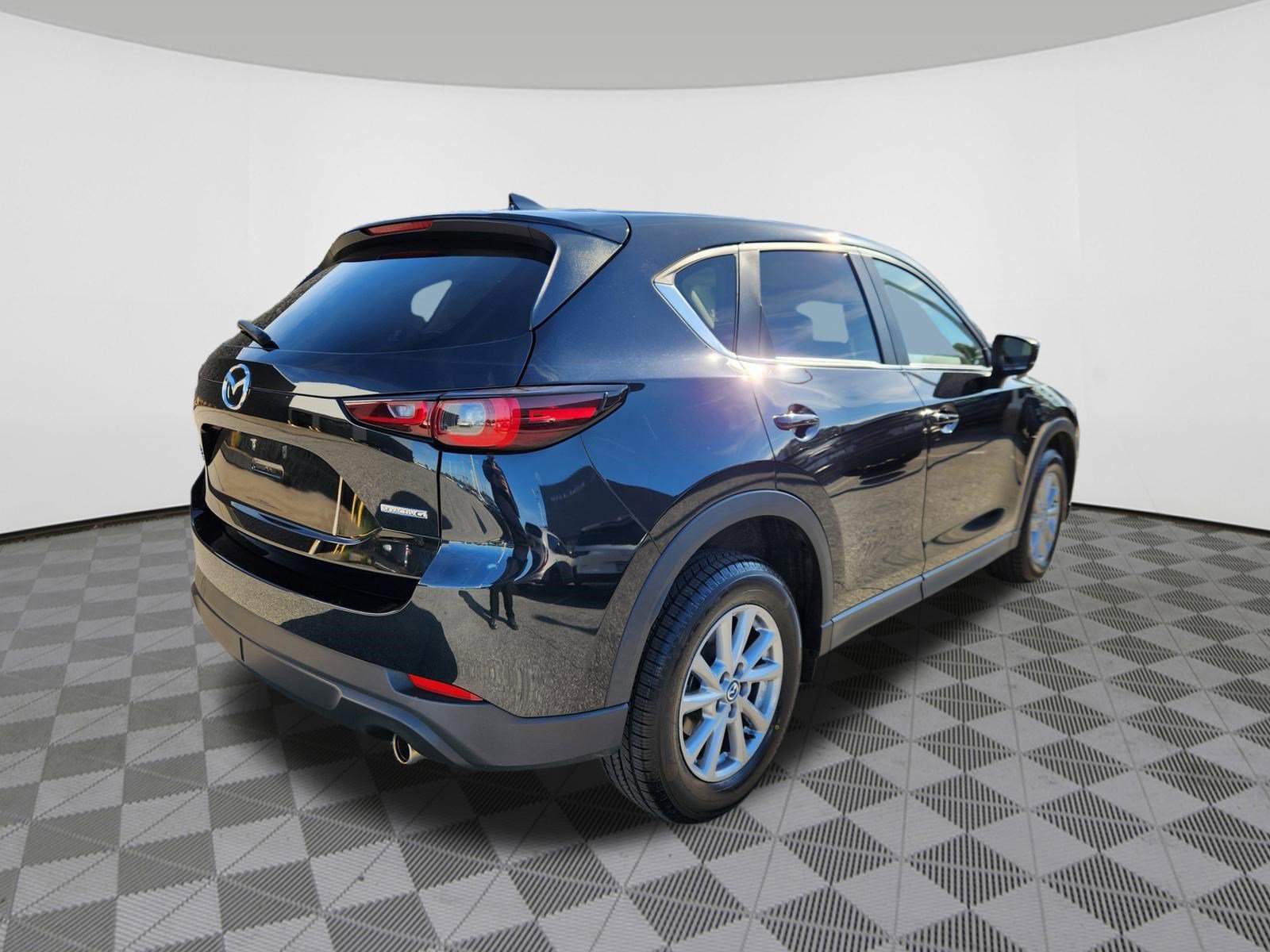 Certified 2023 MAZDA CX-5 AWD 2.5 S w/ Preferred Package image 4
