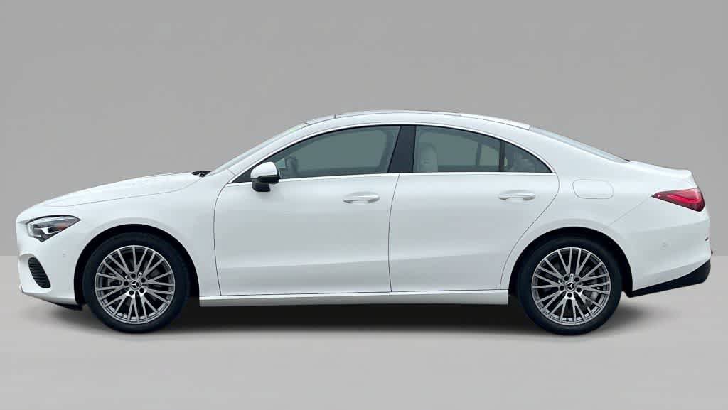 Used 2025 Mercedes-Benz CLA 250 4MATIC image 2