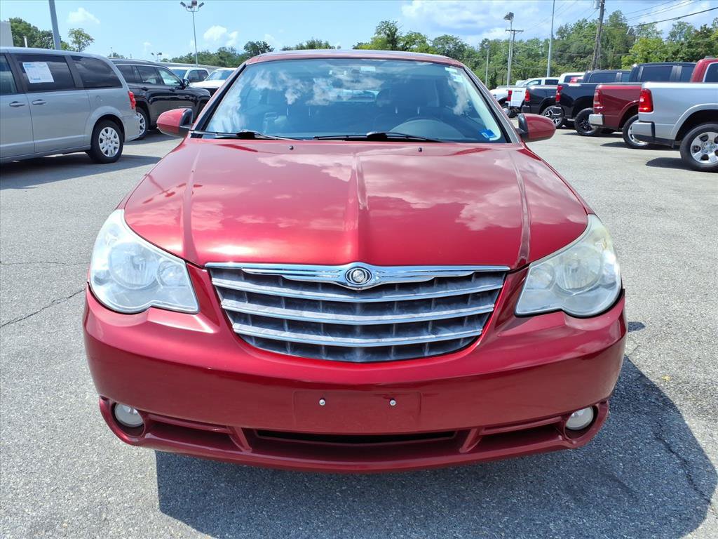 Used 2010 Chrysler Sebring Limited FWD image 9