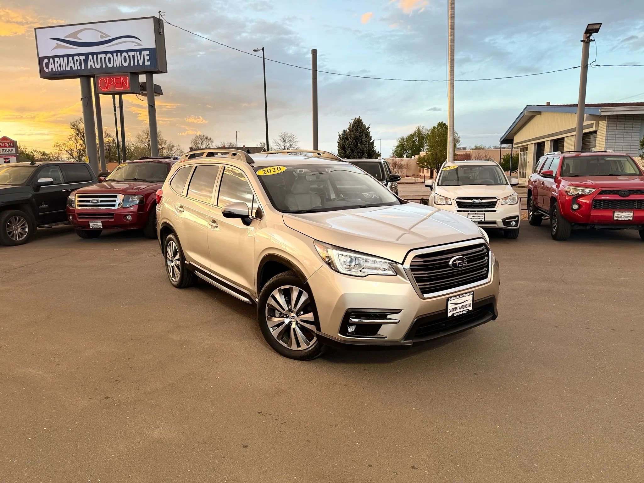 Used 2020 Subaru Ascent Limited image 2