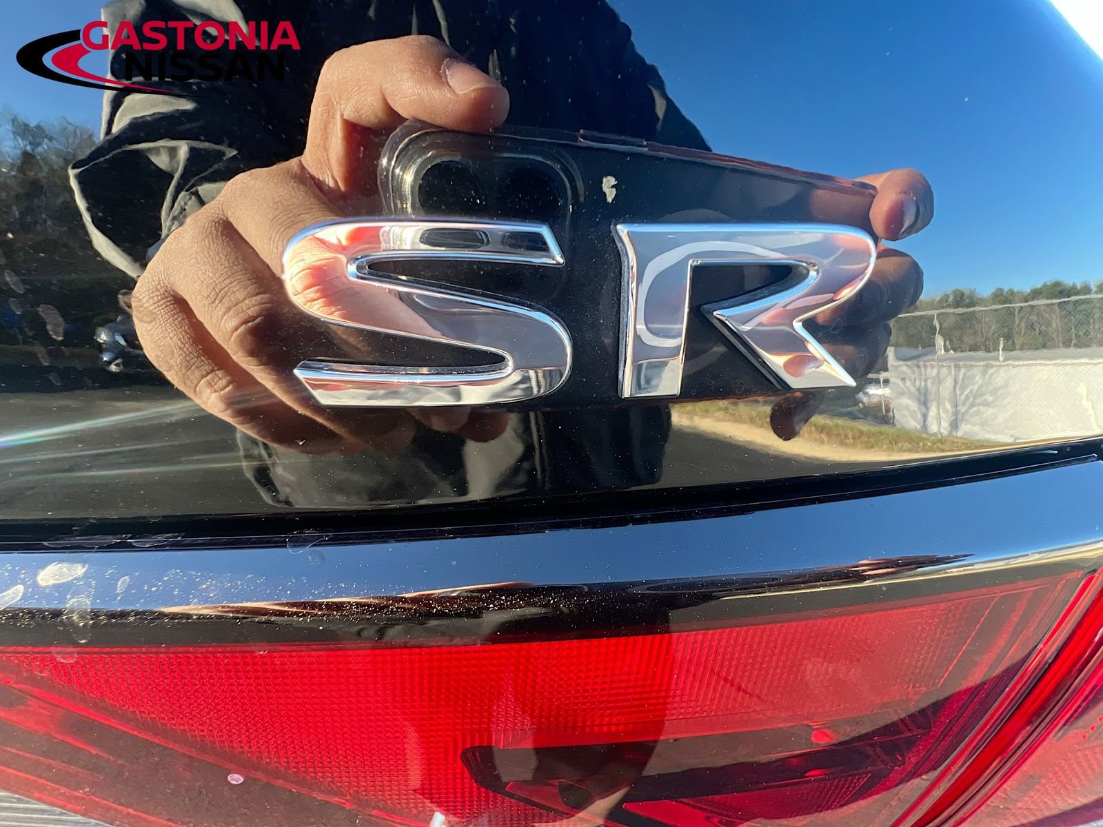 Used 2022 Nissan Sentra SR w/ Trunk Package image 40