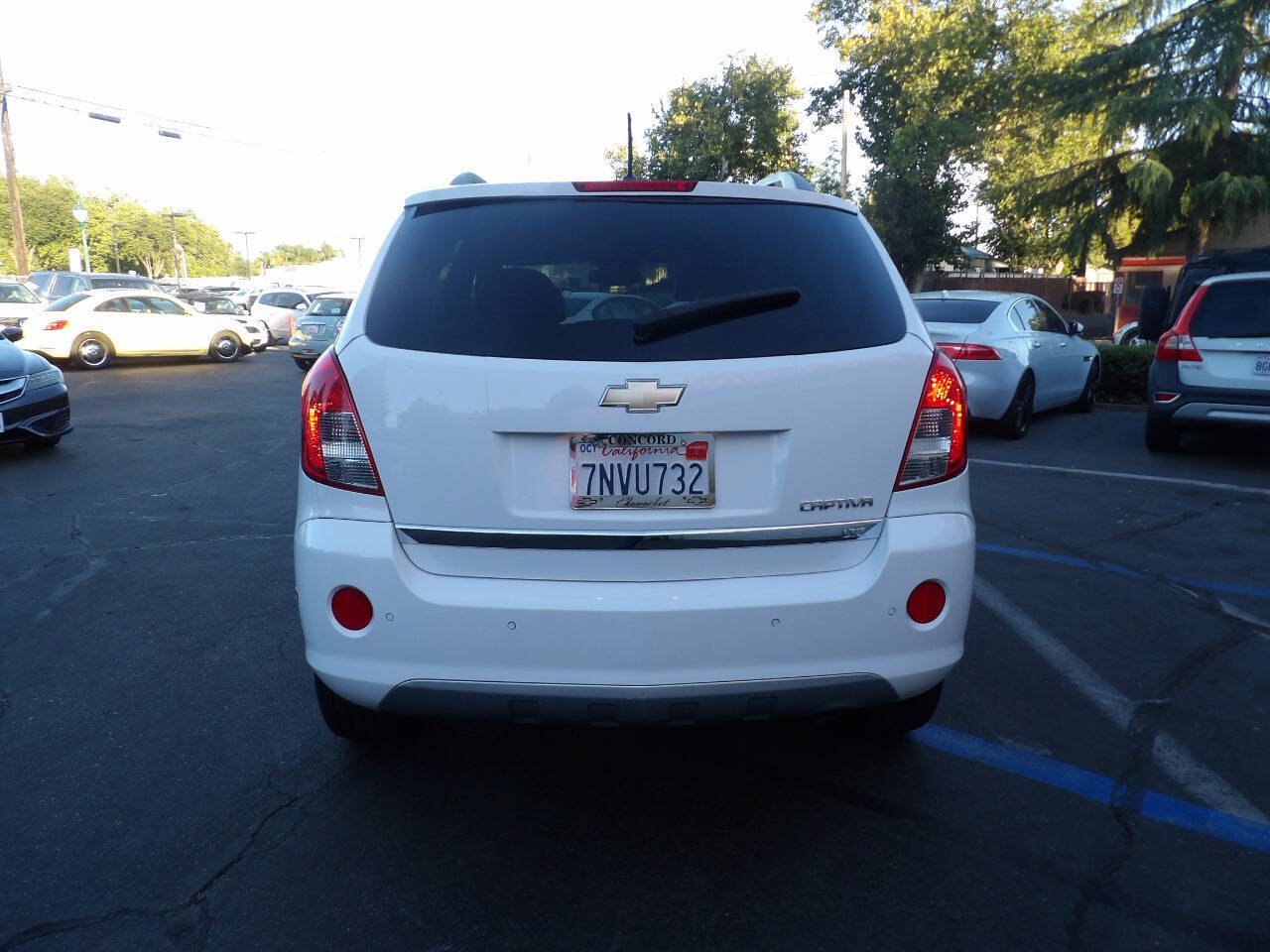 Used 2015 Chevrolet Captiva Sport LTZ FWD image 10