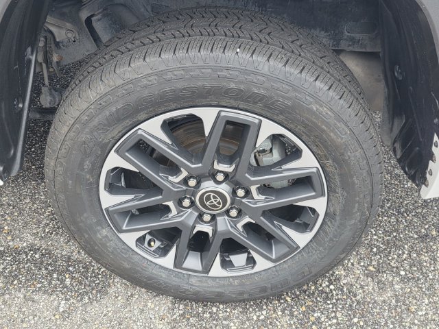 Used 2023 Toyota Tundra Limited AWD/4WD image 49