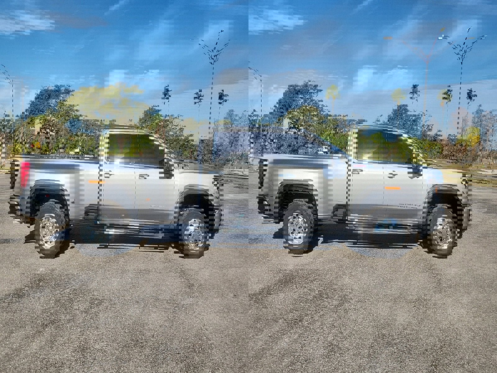 Used 2025 GMC Sierra 3500 Denali w/ Denali Reserve Package image 5