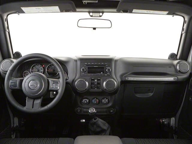 Used 2012 Jeep Wrangler Unlimited Sahara AWD/4WD image 8