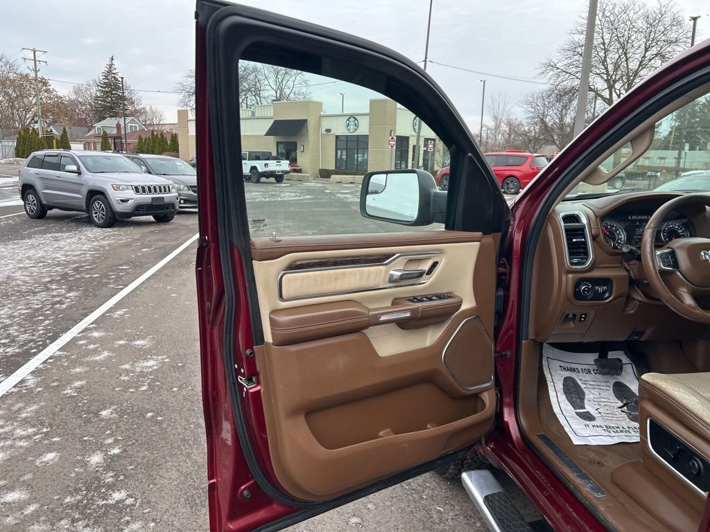 Used 2019 RAM 1500 Laramie image 11