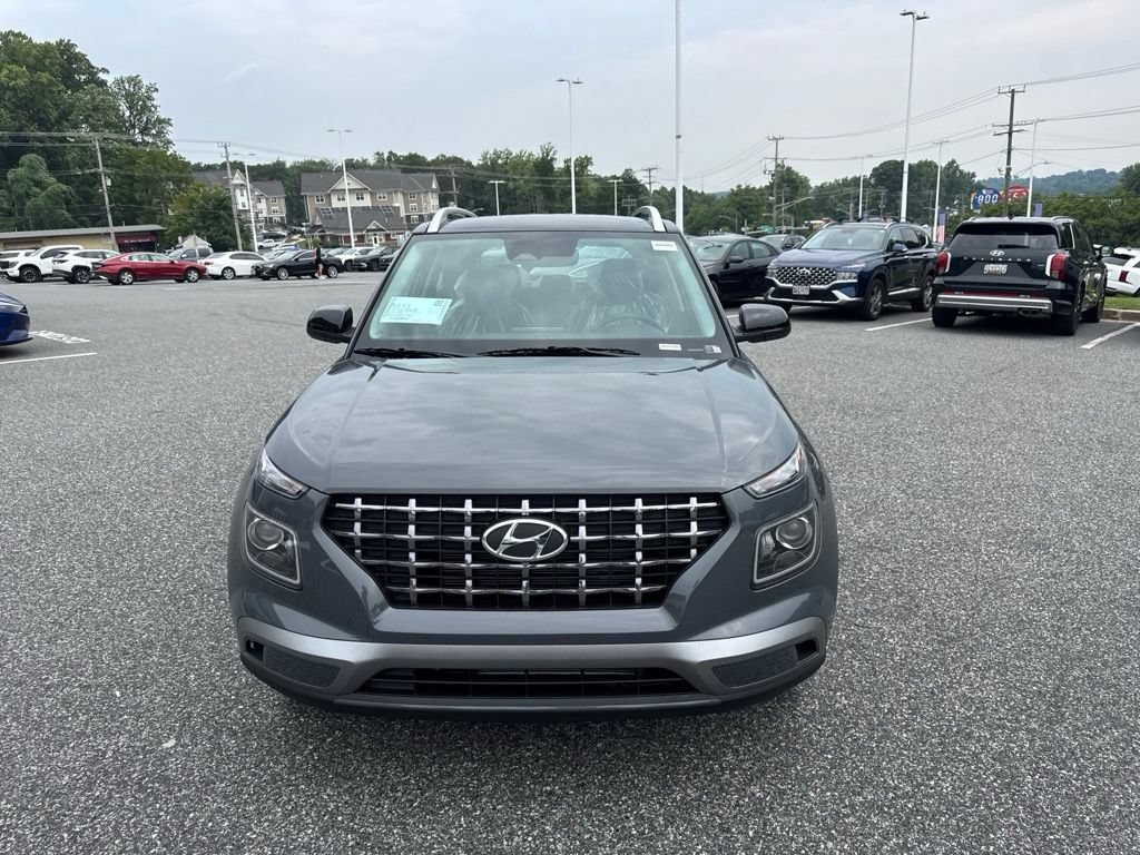 New 2026 Hyundai Venue SEL FWD image 3