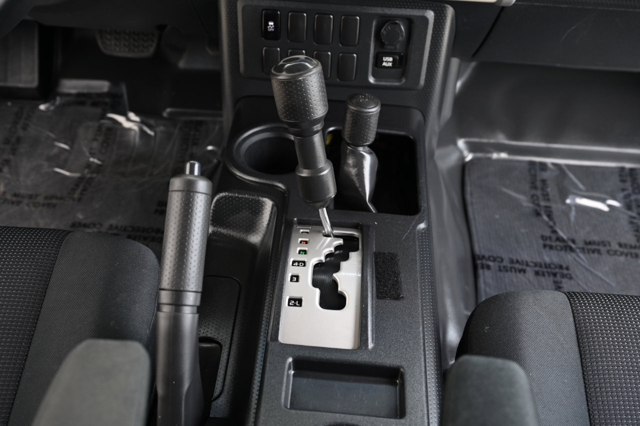 Used 2013 Toyota FJ Cruiser 4WD image 26
