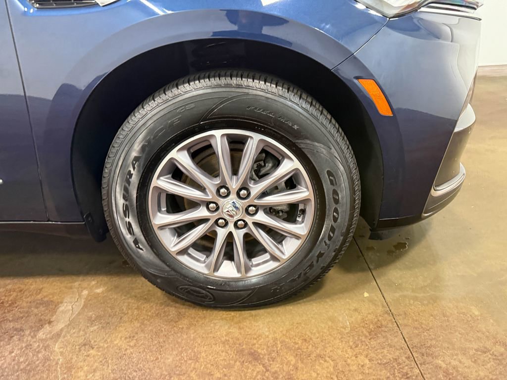 Used 2023 Buick Enclave Essence AWD/4WD image 88