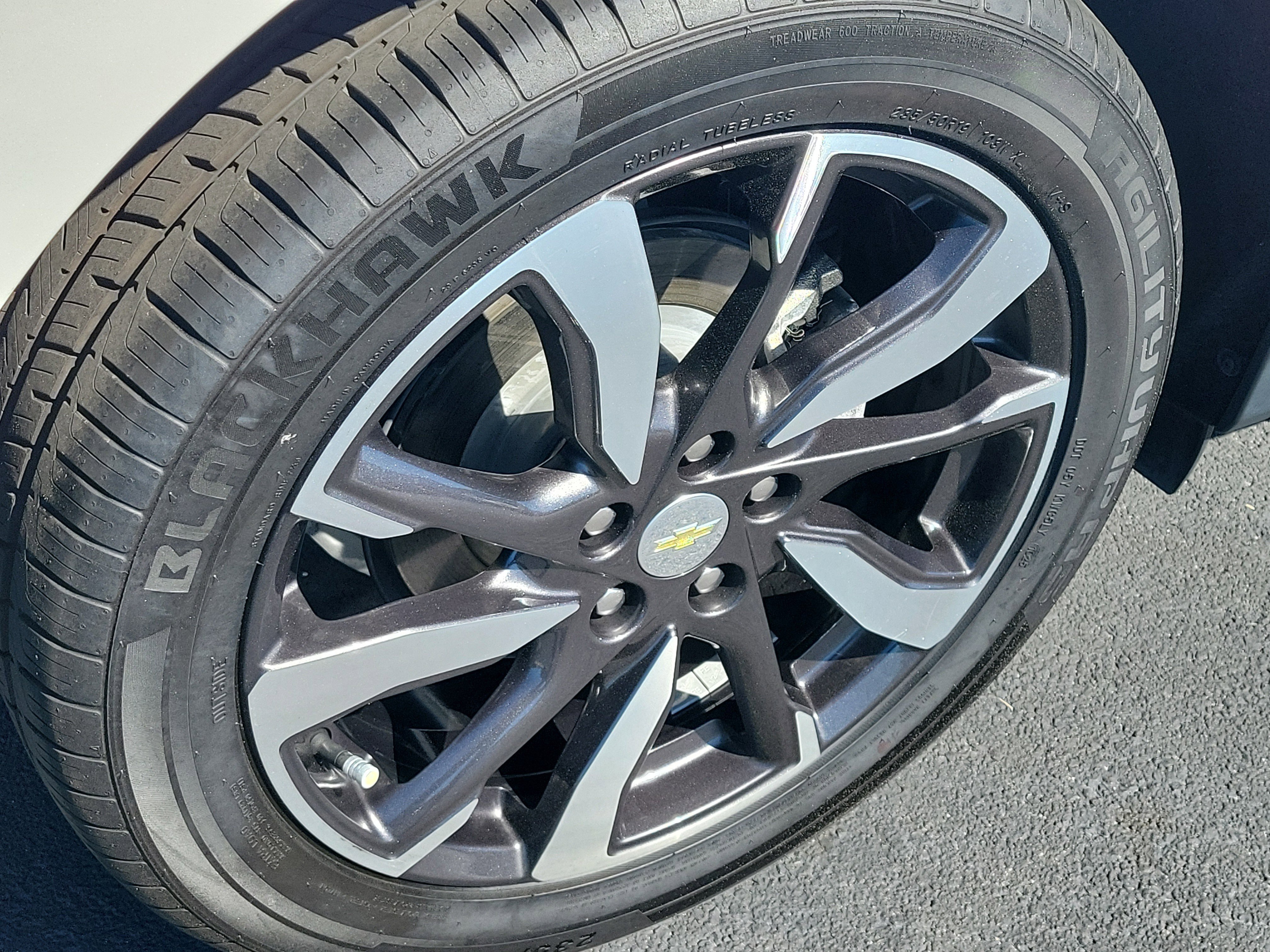 Used 2022 Chevrolet Equinox Premier image 10