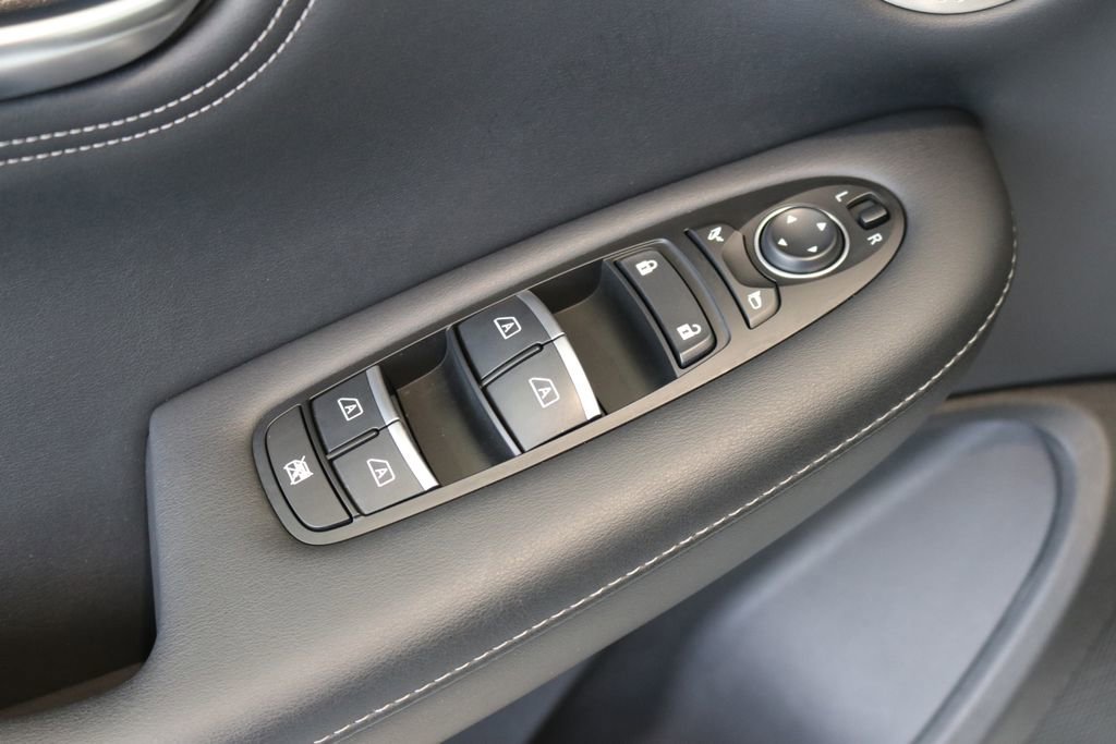 Certified 2025 INFINITI QX55 Essential image 14