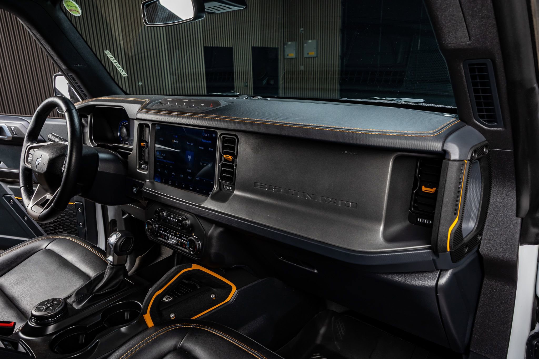 Used 2024 Ford Bronco Badlands image 18